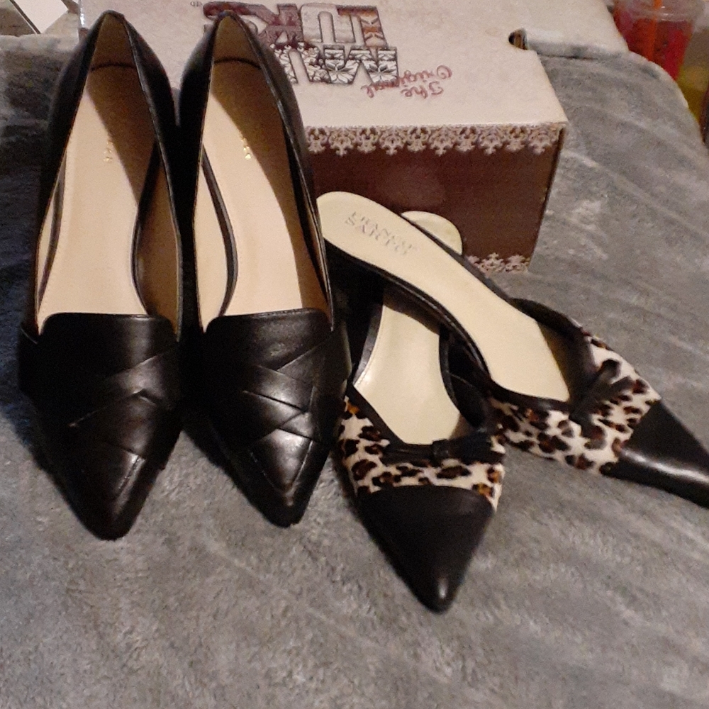 Bundle 2 pairs barley worn dress shoes